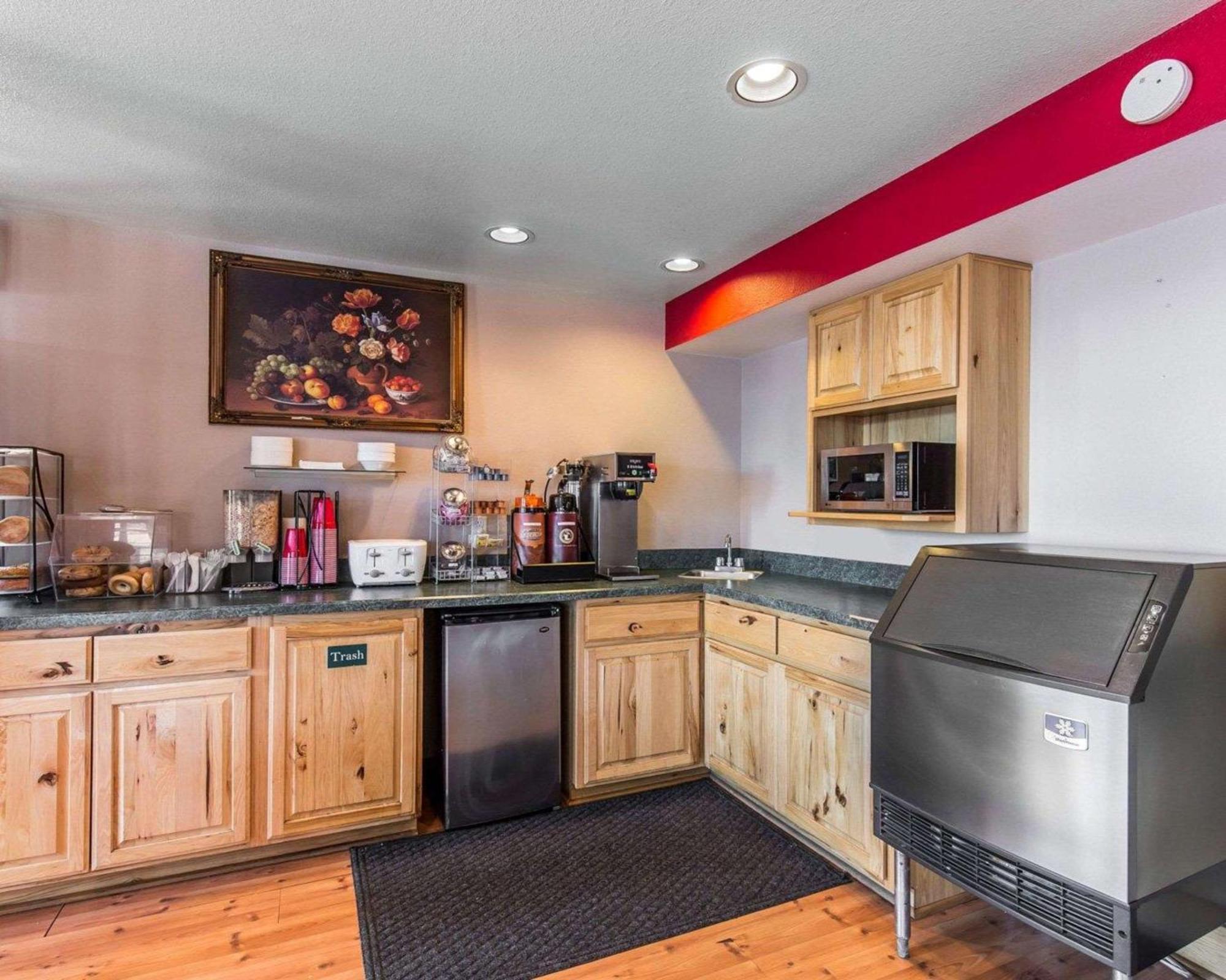 Rodeway Inn Billings Logan Intl Airport Near St Vincent Hospital Εξωτερικό φωτογραφία