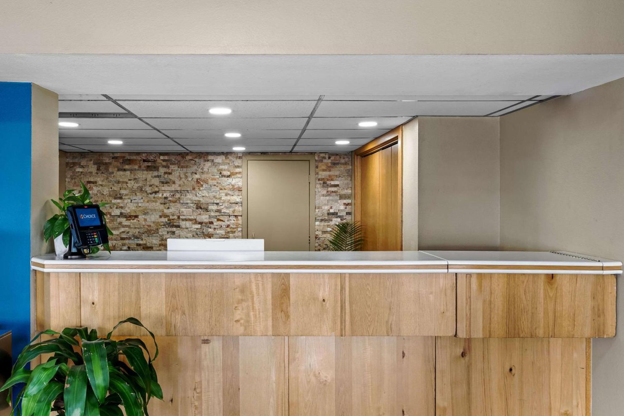 Rodeway Inn Billings Logan Intl Airport Near St Vincent Hospital Εξωτερικό φωτογραφία